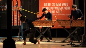 eksplorasi-material-organik-menuju-ruang-bunyi-kontemporer